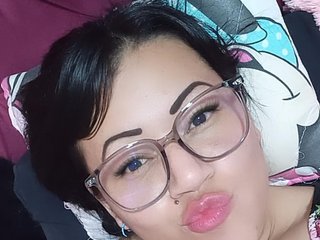 Erotinis vaizdo pokalbis valentina-jones