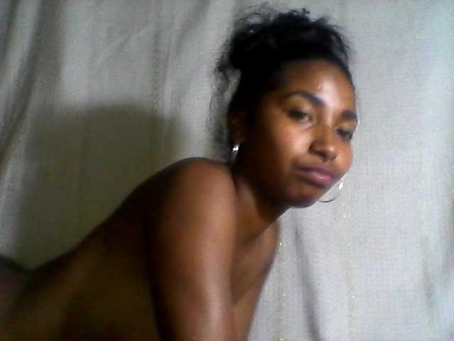 Nuotraukos Valerie513 hello;hottie for you in pvt,,,,,,, call me