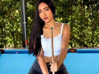 Erotinis vaizdo pokalbis Valeriejhones