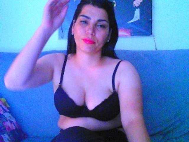 Nuotraukos rubyy8 Im horny ! You want my free naked 100 tok