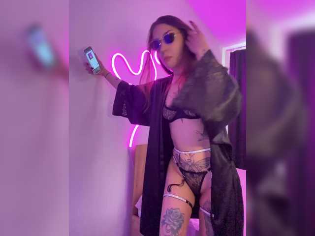 Transliacijos ekrano nuotraukos Lisapeach