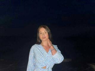 Erotinis vaizdo pokalbis VelvetBabe