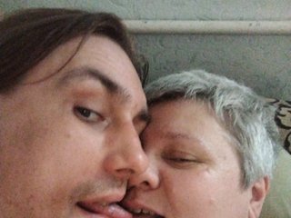 Erotinis vaizdo pokalbis veneraanddionis2025