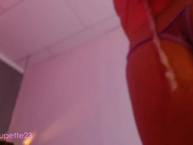 Transliacijos ekrano nuotraukos VenusGinger