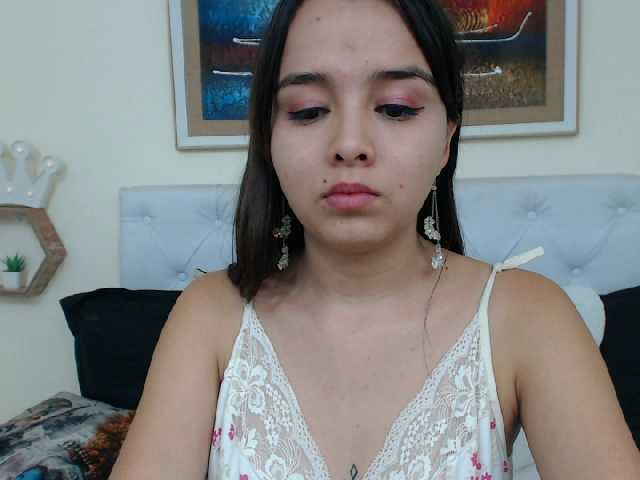 Nuotraukos venusyiss Hi Lovers ! Today A mega Squirt , tip 333 to see my squit show and others to give me pleasure Tip=pleasure #latina #teen #natural #lovense #suggar