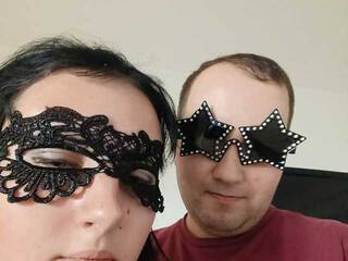 Erotinis vaizdo pokalbis VeronaCouple