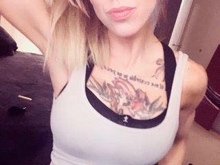 Erotinis vaizdo pokalbis VeronicaRonnieTaylor