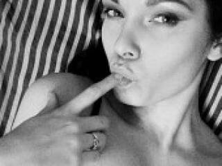 Erotinis vaizdo pokalbis vialleta