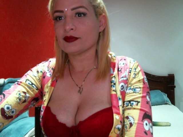 Transliacijos ekrano nuotraukos VickyPink