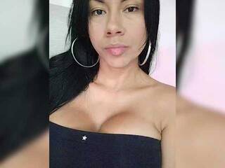 Erotinis vaizdo pokalbis VictoriaBalee