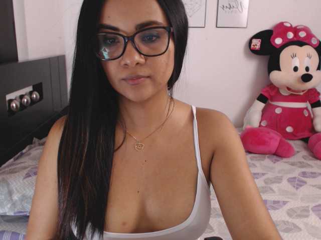 Nuotraukos Victoriadolff hello guys i am new here i want to have a nice time .... naked # latina # show pvt