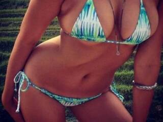 Erotinis vaizdo pokalbis Wiikysya99