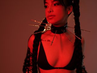 Erotinis vaizdo pokalbis violet-thomas