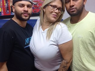 Erotinis vaizdo pokalbis VioletaGtGngBngTwo