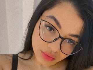 Erotinis vaizdo pokalbis violetanoir