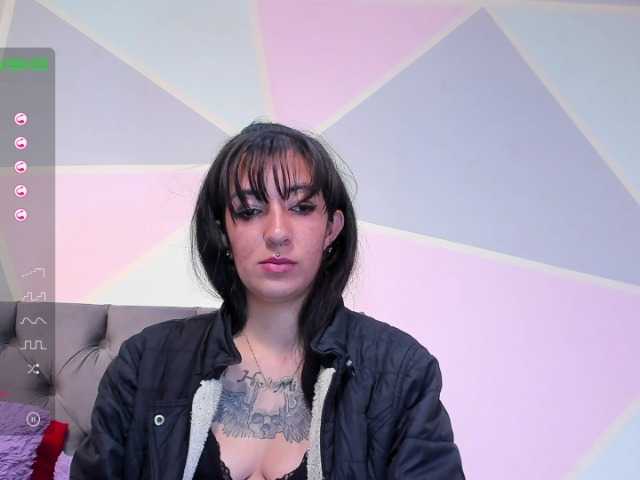 Transliacijos ekrano nuotraukos Violetatoo