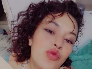 Erotinis vaizdo pokalbis violeteevans