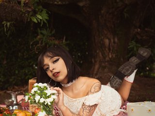 Erotinis vaizdo pokalbis Violetlane