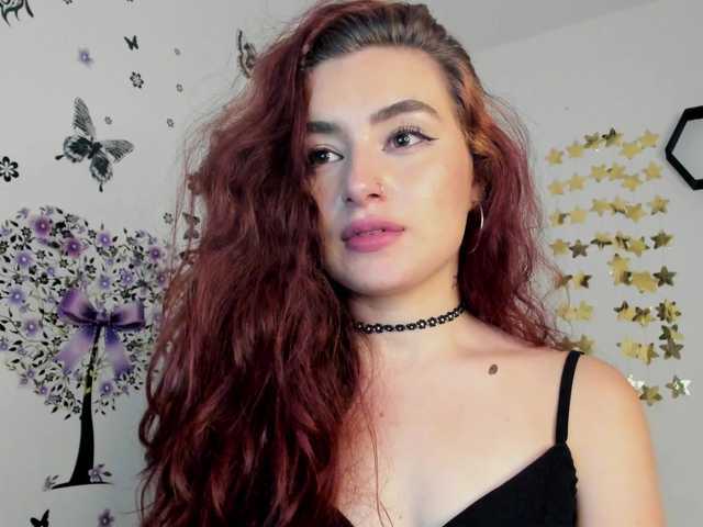 Nuotraukos violetwatson- Today I am very playful, do you want to come and try me! Goal: 1500 tokens