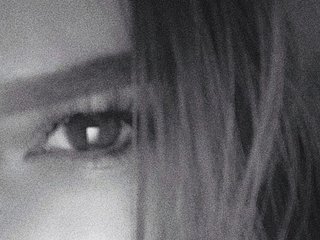 Erotinis vaizdo pokalbis Violleta-mmm