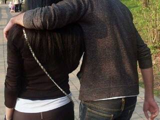 Erotinis vaizdo pokalbis ---V--