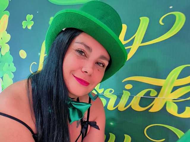 Profilio nuotrauka vivian-milf-paint