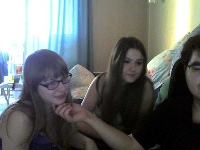 Transliacijos ekrano nuotraukos Wearenotafami