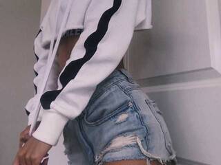 Erotinis vaizdo pokalbis Meelleek69