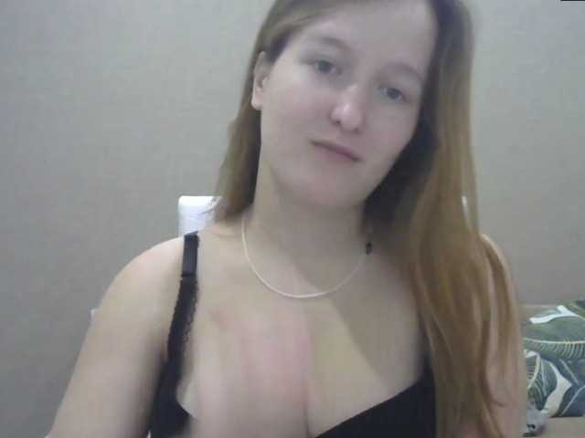 Nuotraukos WetYvonne Hello boys, i wanna play with you so bad.. spoil me..