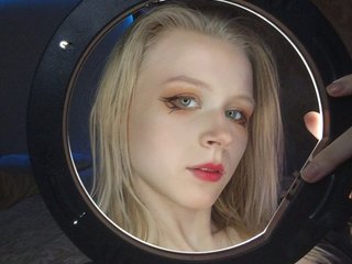 Erotinis vaizdo pokalbis White-snow