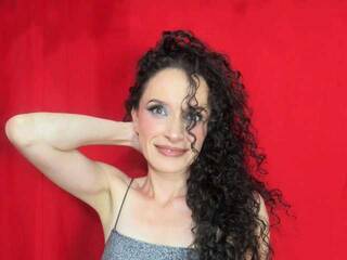 Erotinis vaizdo pokalbis WildBarbiee