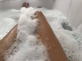 Erotinis vaizdo pokalbis X-Firefly-X