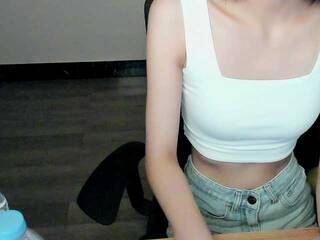 Erotinis vaizdo pokalbis X0X0-oo