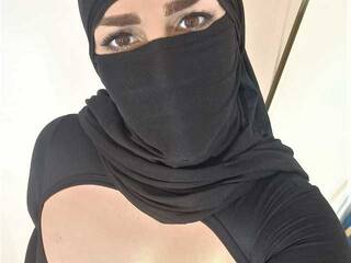 Erotinis vaizdo pokalbis xamiraa-