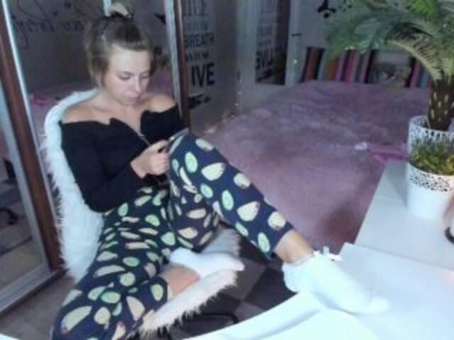 Transliacijos ekrano nuotraukos CallMeAngel