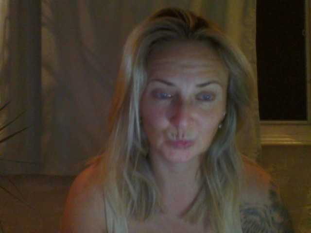 Transliacijos ekrano nuotraukos XswetaX