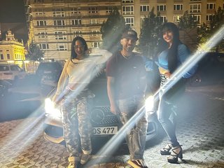 Erotinis vaizdo pokalbis xtripletemptationx