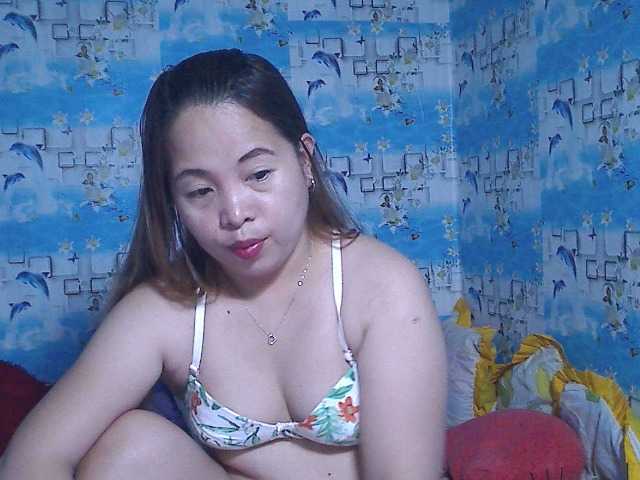 Nuotraukos XxCampusFlirt helllo evryone welcome to my room I am here to show you what I've got, I will be doing my best for you to be happy and satisfied. I am not a perfect person nor a perfect model that everyone wants for. but I have my own style that will make you satisfi