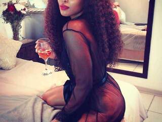 Erotinis vaizdo pokalbis Sadeh_