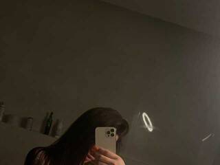 Erotinis vaizdo pokalbis YanaShyy