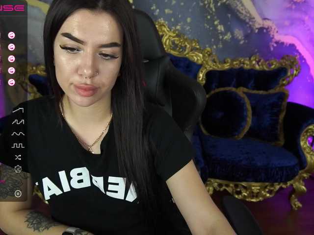 Transliacijos ekrano nuotraukos YanaShyy