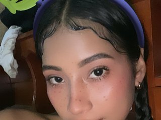 Erotinis vaizdo pokalbis YesyHills