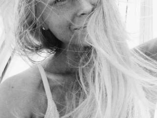 Erotinis vaizdo pokalbis yorani