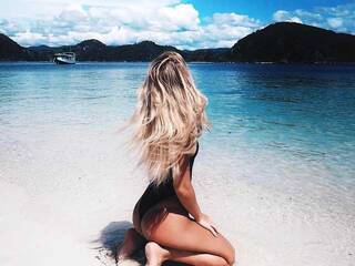 Erotinis vaizdo pokalbis Your-teacher-1