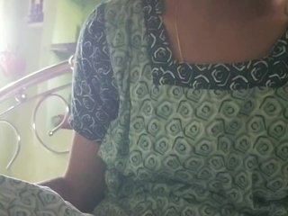 Erotinis vaizdo pokalbis YourAadhya