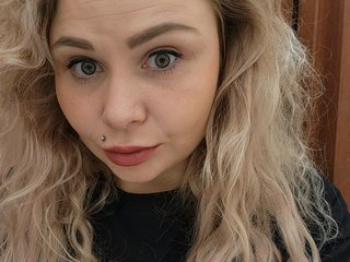 Erotinis vaizdo pokalbis YourFunnyBlondiee