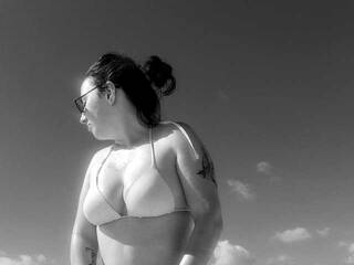 Erotinis vaizdo pokalbis yourhottieunicorn