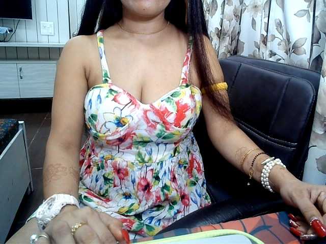 Transliacijos ekrano nuotraukos yourradhika