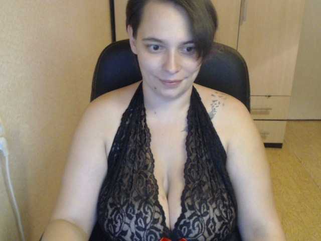 Transliacijos ekrano nuotraukos Yours-Vikki