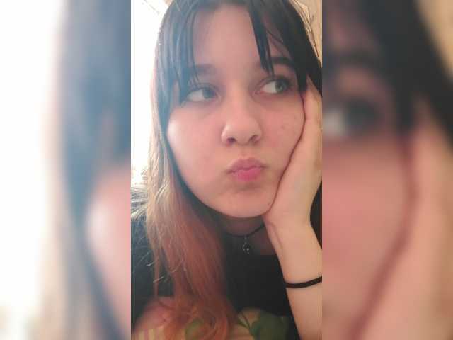 Transliacijos ekrano nuotraukos Queenorgasms